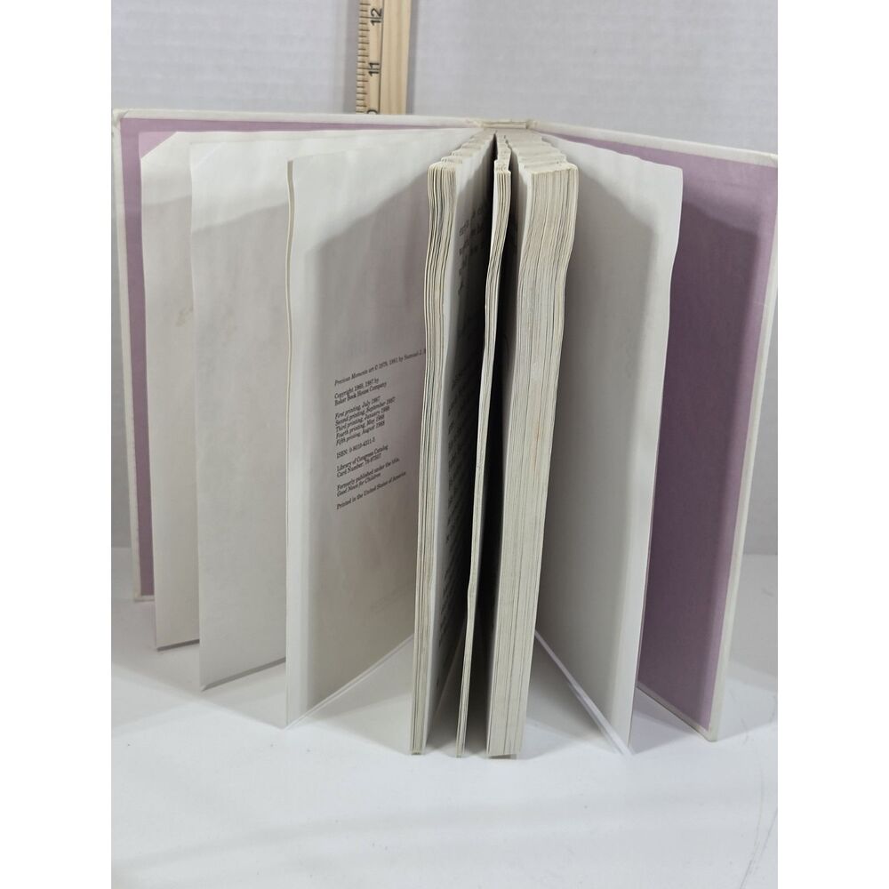 Books - Picture 4 of 6